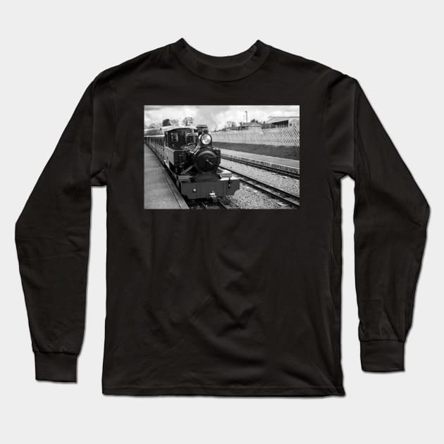 Steam train at the station on the Bure Valley railway line Long Sleeve T-Shirt by yackers1